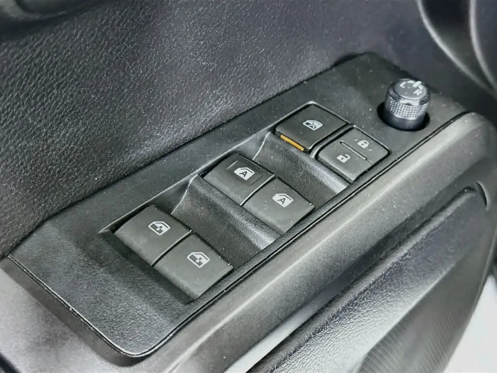2020 Toyota Tacoma - $31,000