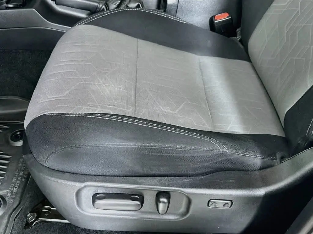 2020 Toyota Tacoma - $31,000