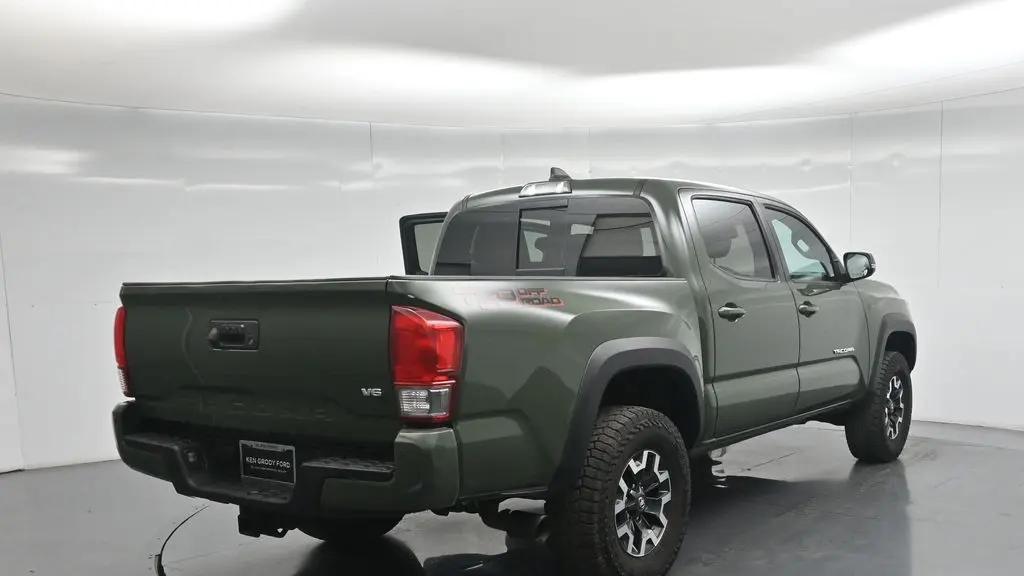 2022 Toyota Tacoma TRD Off-Road