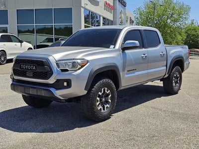 2019 Toyota Tacoma 4X2 TRD Off-Road 4DR Double Cab 5.0 FT SB
