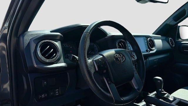 2022 Toyota Tacoma TRD Off-Road