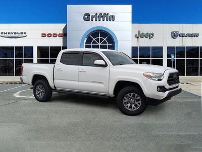 2019 Toyota Tacoma 4X2 TRD Off-Road 4DR Double Cab 5.0 FT SB