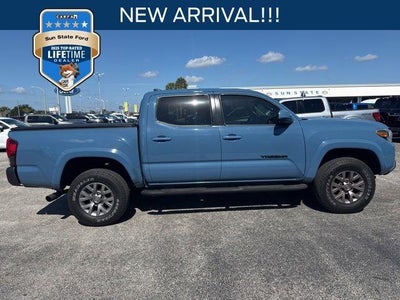 Photo of a 2019 Toyota Tacoma 4X2 TRD Off-Road 4DR Double Cab 5.0 FT SB for sale