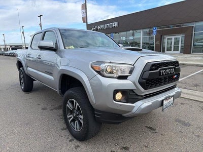 2017 Toyota Tacoma 4X2 TRD Sport 4DR Double Cab 5.0 FT SB