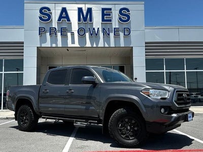 Photo of a 2021 Toyota Tacoma 4X2 TRD Off-Road 4DR Double Cab 5.0 FT SB for sale