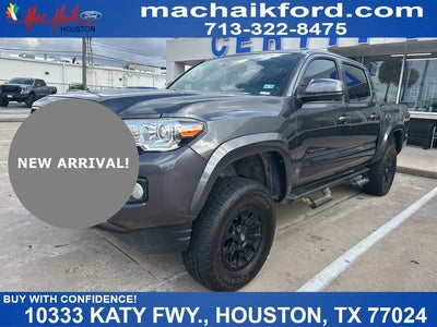 Photo of a 2021 Toyota Tacoma 4X2 TRD Off-Road 4DR Double Cab 5.0 FT SB for sale