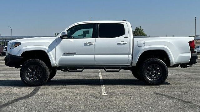 2023 Toyota Tacoma TRD Off-Road