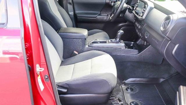 2020 Toyota Tacoma TRD Sport
