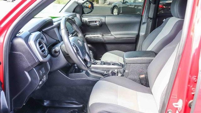 2020 Toyota Tacoma TRD Sport