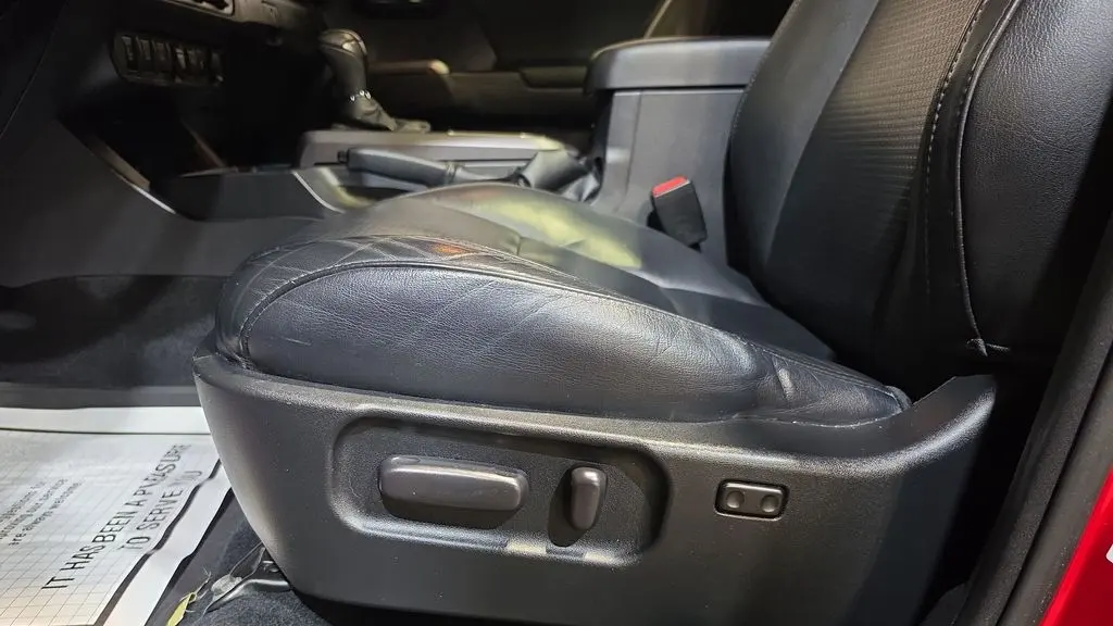 2021 Toyota Tacoma SR V6