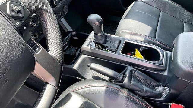 2022 Toyota Tacoma SR V6
