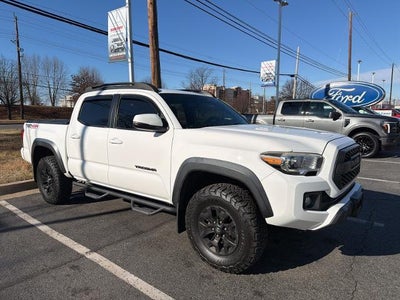 Photo of a 2017 Toyota Tacoma 4X4 TRD Pro 4DR Double Cab 5.0 FT SB 6A for sale