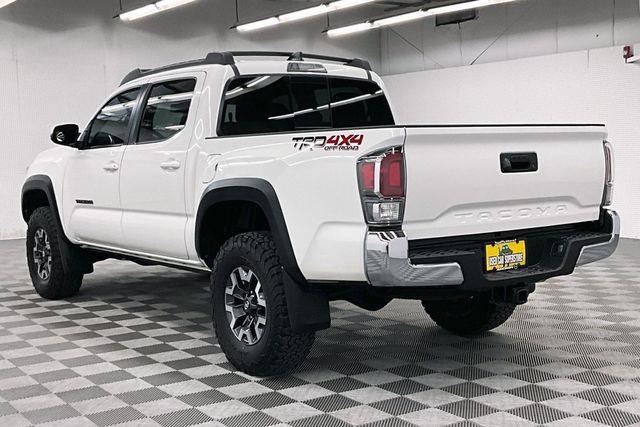 2022 Toyota Tacoma TRD Off-Road — photo 1 of 12