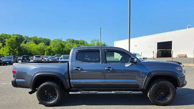 2022 Toyota Tacoma TRD Off-Road
