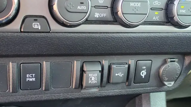 2022 Toyota Tacoma TRD Off-Road