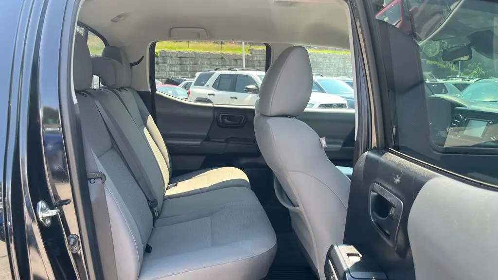 2019 Toyota Tacoma SR V6