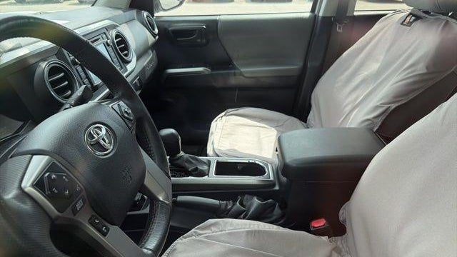 2017 Toyota Tacoma SR V6