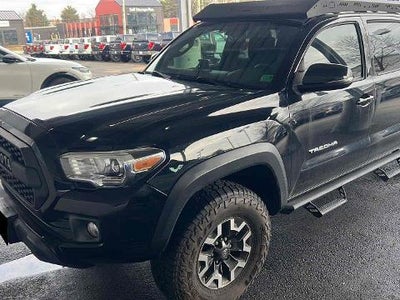 2017 Toyota Tacoma 4X4 SR5 V6 4DR Double Cab 5.0 FT SB