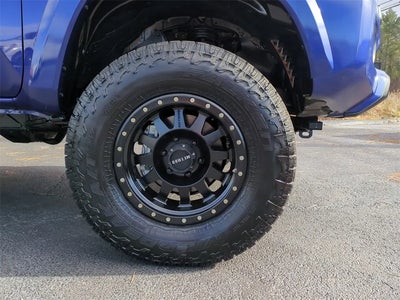 2023 Toyota Tacoma 4X4 SR V6 4DR Double Cab 5.0 FT SB