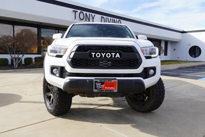 Photo of a 2019 Toyota Tacoma 4X4 TRD Off-Road 4DR Double Cab 5.0 FT SB 6A for sale