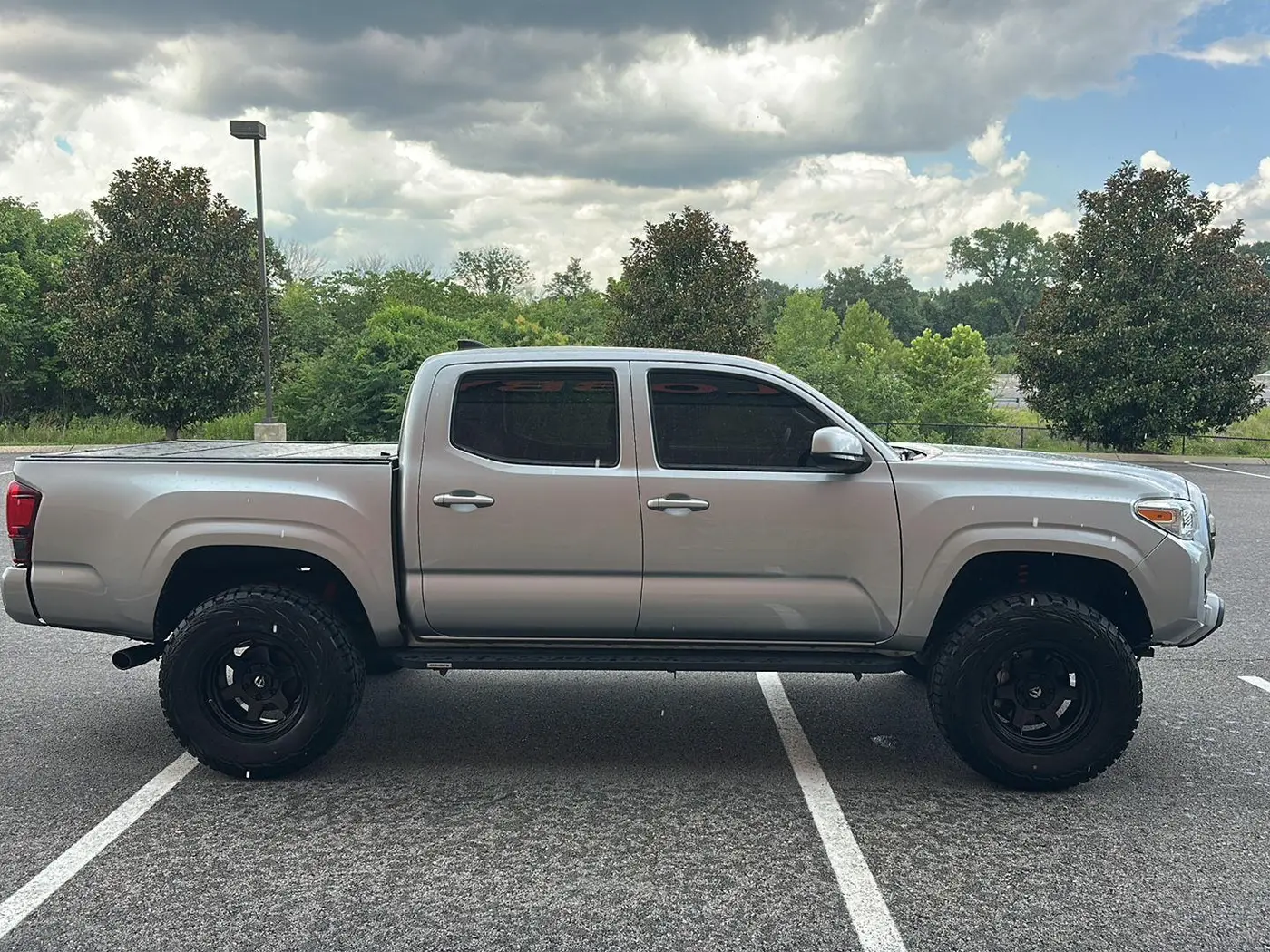 2022 Toyota Tacoma - $32,450
