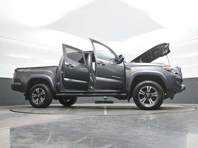 2018 Toyota Tacoma - $28,981