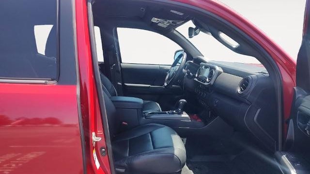 2018 Toyota Tacoma SR V6