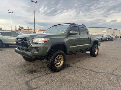 2022 Toyota Tacoma 4X4 SR5 V6 4DR Double Cab 5.0 FT SB