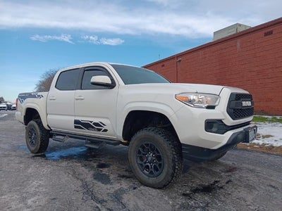 2016 Toyota Tacoma 4X4 SR V6 4DR Double Cab 5.0 FT SB