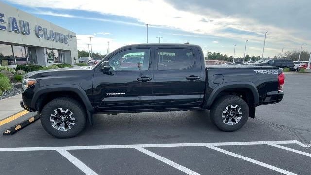 2017 Toyota Tacoma SR V6
