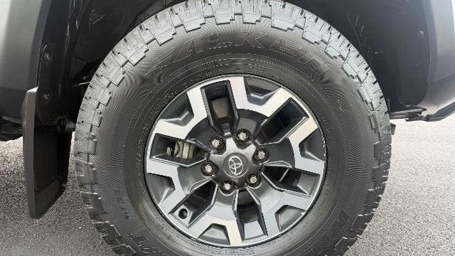 2022 Toyota Tacoma SR V6