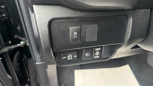 2022 Toyota Tacoma SR V6