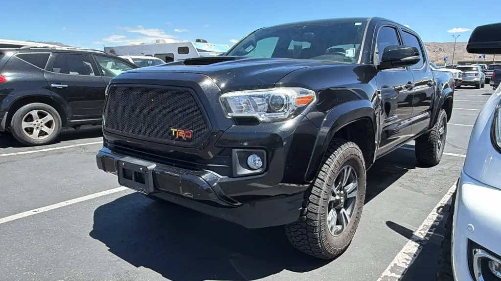 2017 Toyota Tacoma SR V6