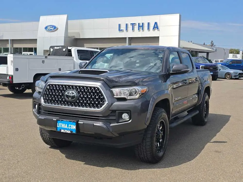 2018 Toyota Tacoma - $30,749