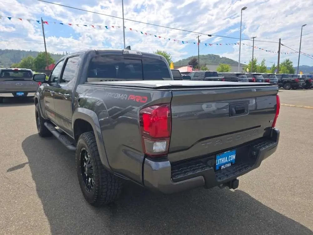2018 Toyota Tacoma - $30,749