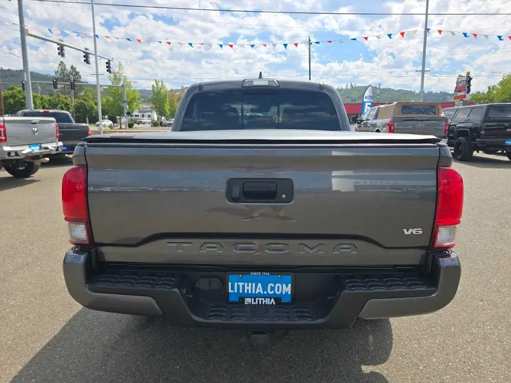 2018 Toyota Tacoma - $30,749