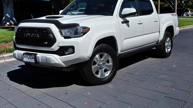2020 Toyota Tacoma TRD Sport