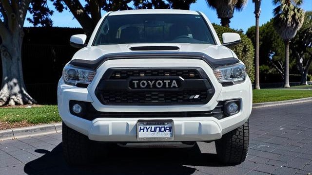 2020 Toyota Tacoma TRD Sport