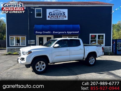 Photo of a 2017 Toyota Tacoma 4X4 TRD Sport 4DR Double Cab 5.0 FT SB 6A for sale