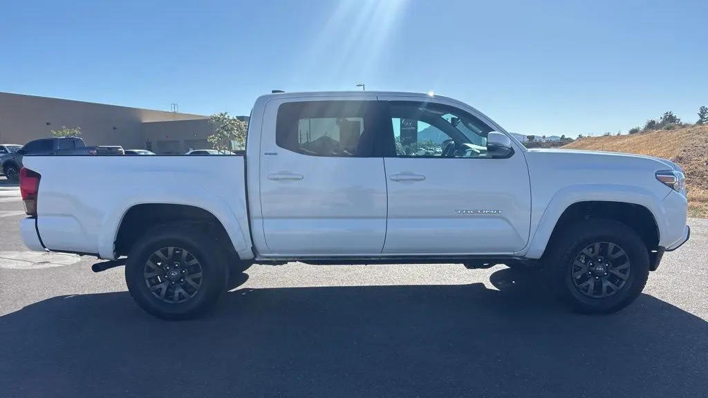 2022 Toyota Tacoma SR5 V6