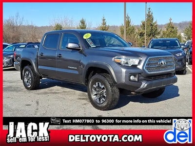 2017 Toyota Tacoma 4X4 TRD Off-Road 4DR Double Cab 5.0 FT SB 6A
