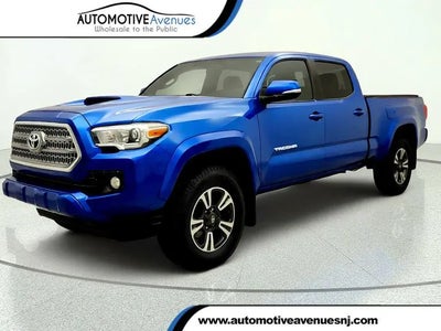 Photo of a 2017 Toyota Tacoma 4X4 TRD Off-Road 4DR Double Cab 6.1 FT LB for sale