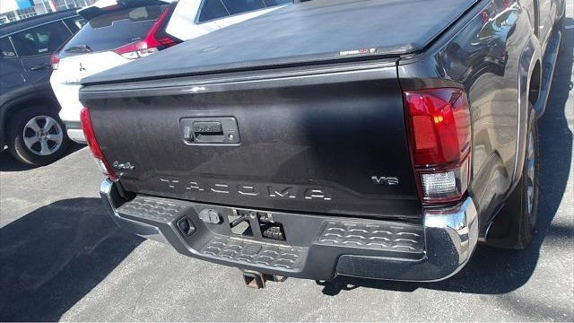 2018 Toyota Tacoma SR5 V6