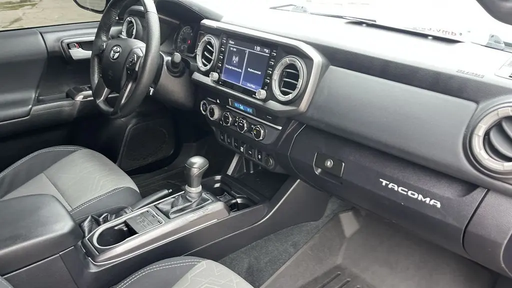 2022 Toyota Tacoma TRD Off-Road