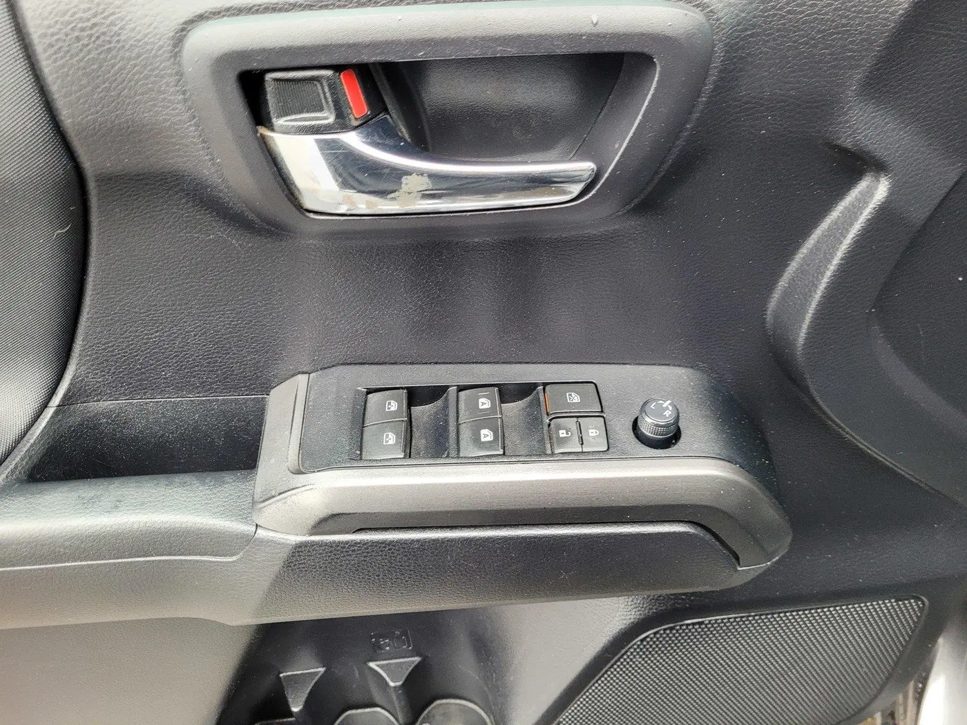 2020 Toyota Tacoma - $25,060