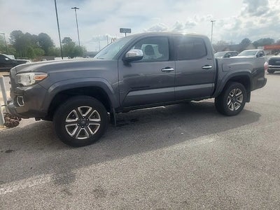 2017 Toyota Tacoma 4X4 Limited 4DR Double Cab 5.0 FT SB
