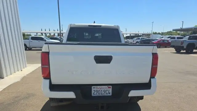2024 Toyota Tacoma SR5