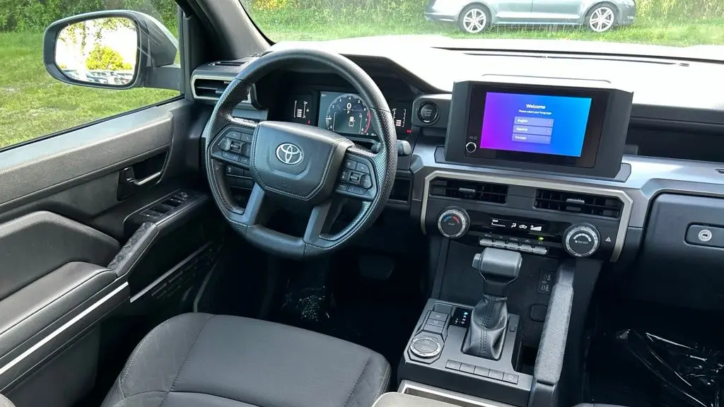 2025 Toyota Tacoma SR5