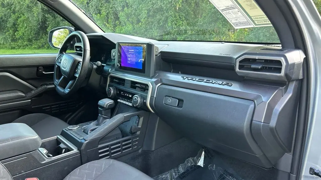 2025 Toyota Tacoma SR5