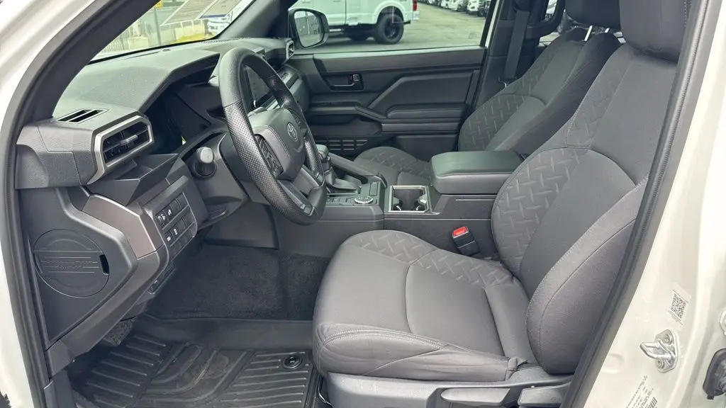 2025 Toyota Tacoma SR5